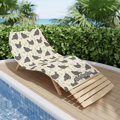 CHICKEN WITH FLOWER 2 Beach Towel