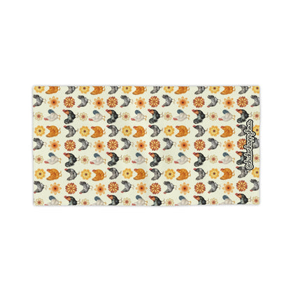 CHICKEN WITH FLOWER Beach Towel